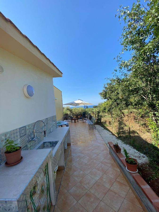 Villa L'Orizzonte Di Calabianca 카스텔라마레델골포 외부 사진