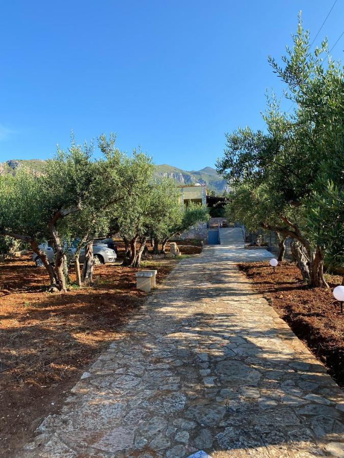 Villa L'Orizzonte Di Calabianca 카스텔라마레델골포 외부 사진
