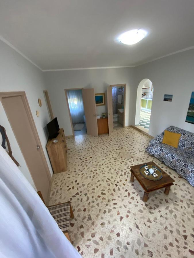 Villa L'Orizzonte Di Calabianca 카스텔라마레델골포 외부 사진