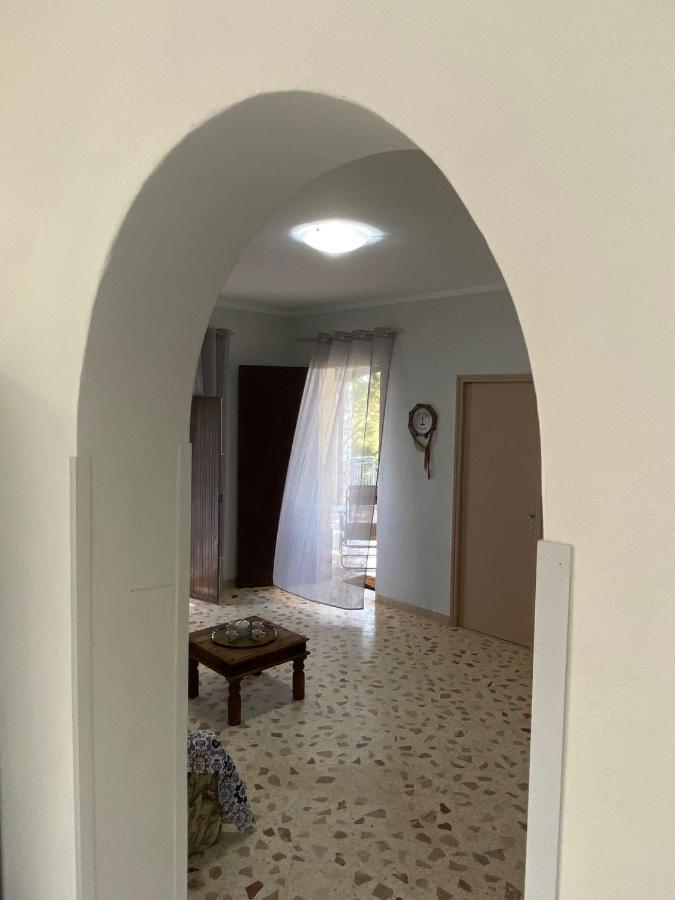 Villa L'Orizzonte Di Calabianca 카스텔라마레델골포 외부 사진